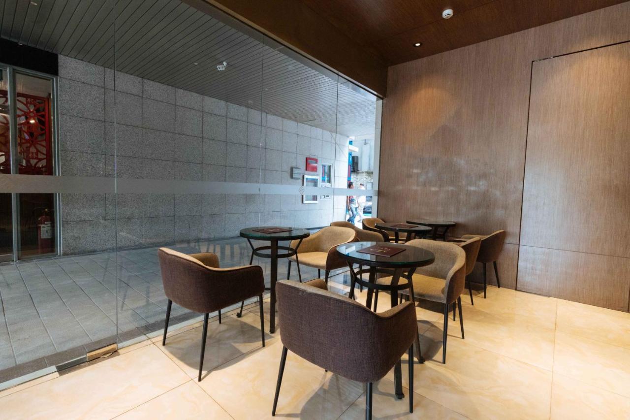 Reddoorz Premium @ South Triangle Quezon City Ngoại thất bức ảnh