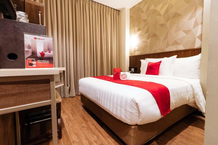Reddoorz Premium @ South Triangle Quezon City Ngoại thất bức ảnh