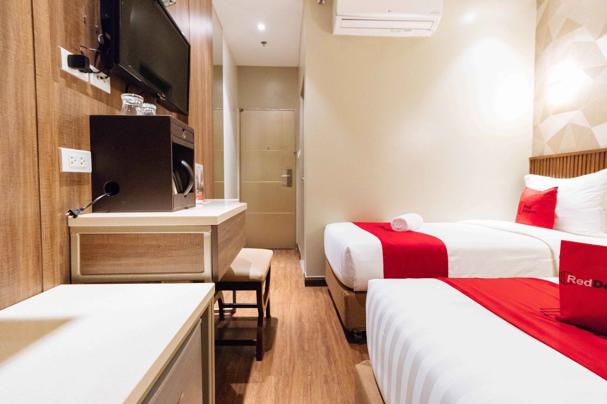 Reddoorz Premium @ South Triangle Quezon City Ngoại thất bức ảnh