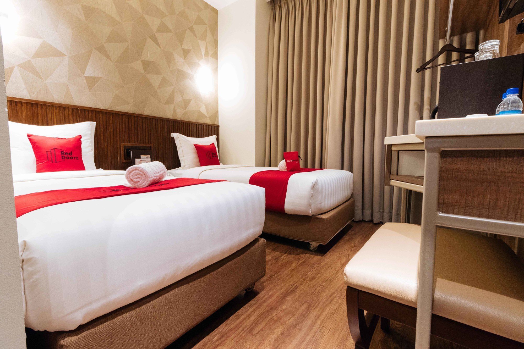 Reddoorz Premium @ South Triangle Quezon City Ngoại thất bức ảnh