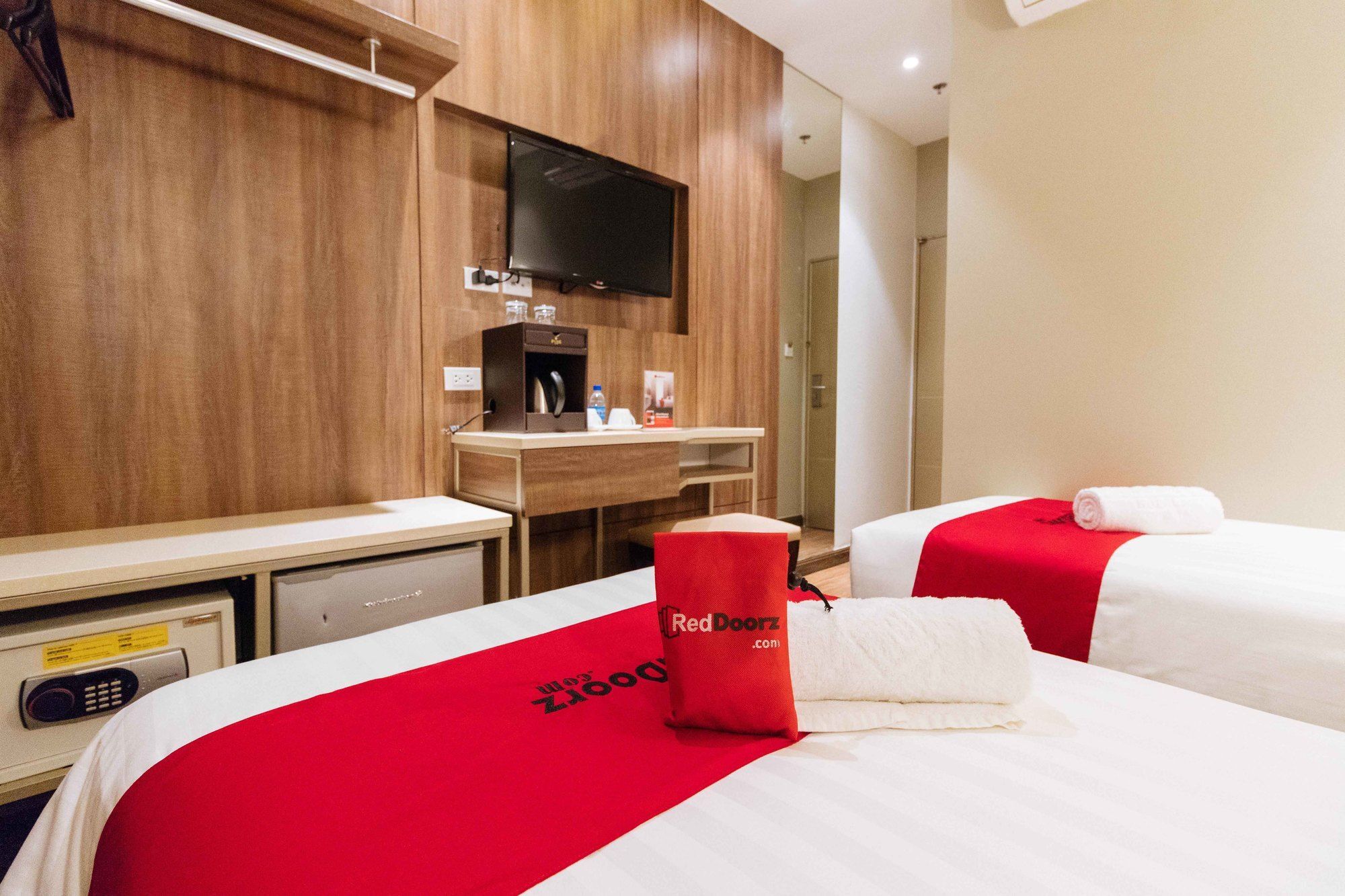 Reddoorz Premium @ South Triangle Quezon City Ngoại thất bức ảnh