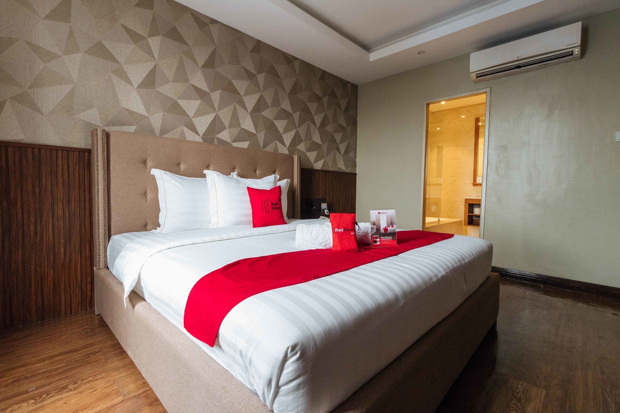 Reddoorz Premium @ South Triangle Quezon City Ngoại thất bức ảnh